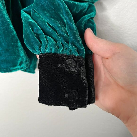 House Of Harlow 1960 x Revovle Green Velvet Long Sleeve Peasant Blouse small - Picture 6 of 12